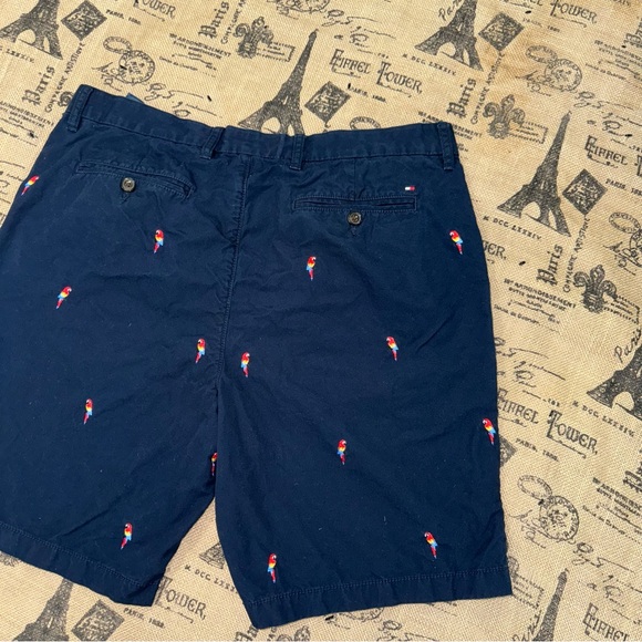 Tommy Hilfiger Navy Blue Parrot Embroidery Shorts Size 35
Excellent Condition - Picture 9 of 11